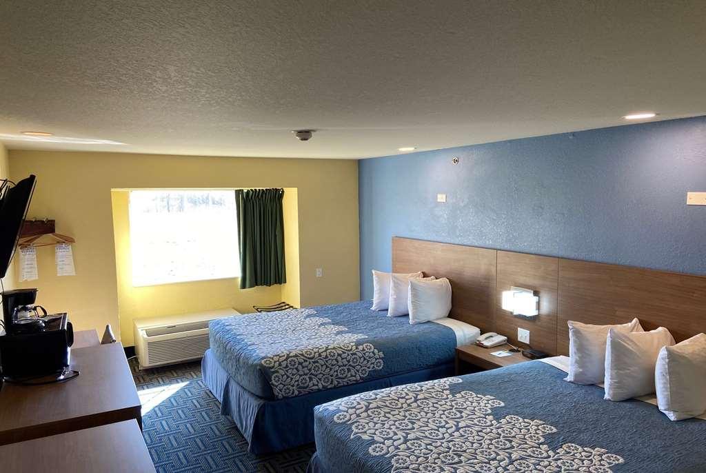 Days Inn Pryor Creek Room photo