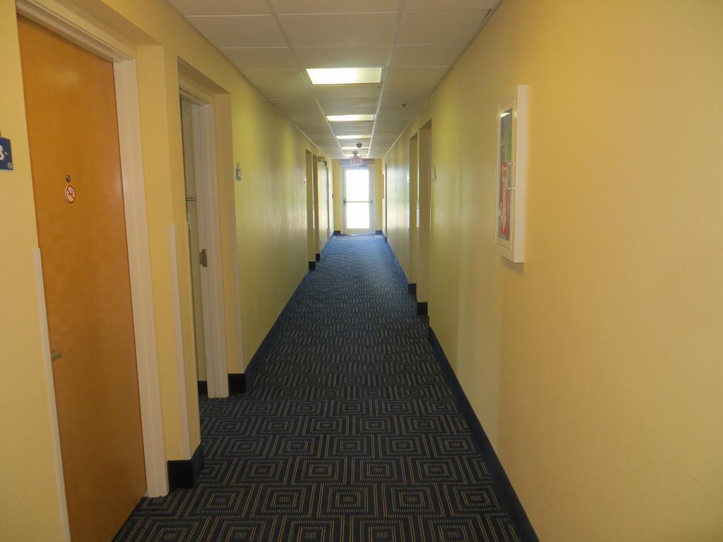 Days Inn Pryor Creek Exterior photo